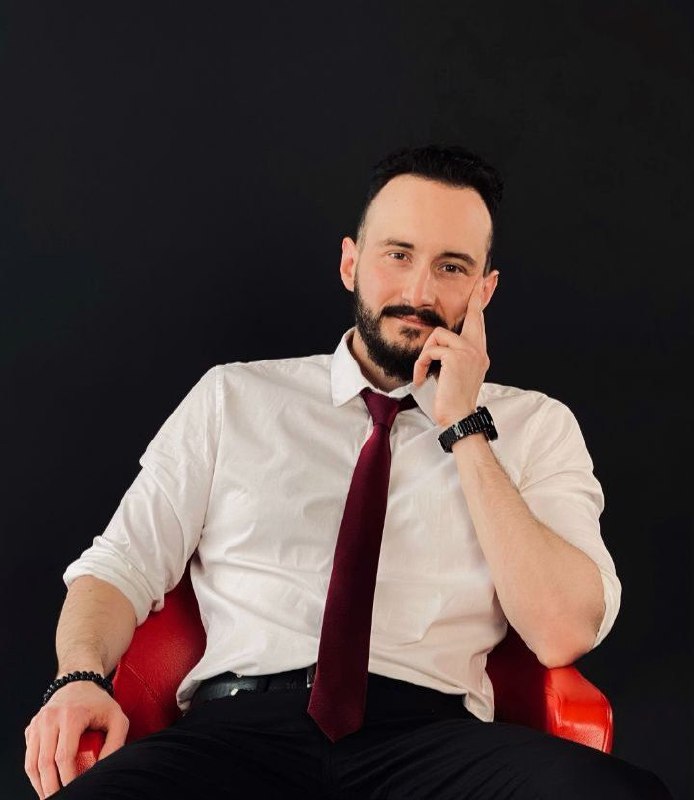 директор репетиторського центру TUTORIUM HUB SCHOOL
